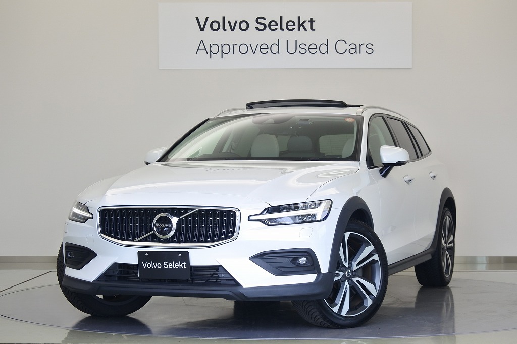 認定中古車 ・ V60 Cross Country B5 AWD Pro | ボルボ・セレクト 木更津
